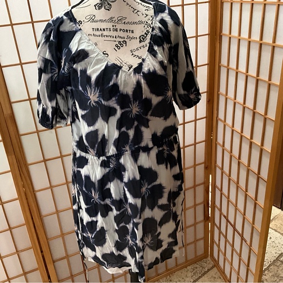 NWT Velvet by Graham & Spencer Hazel Mini Dress Size S - Picture 10 of 10